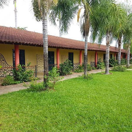 Hotel E Pousada Recanto Do Rio Pardo Сао Жозе ду Риу Парду Стая снимка