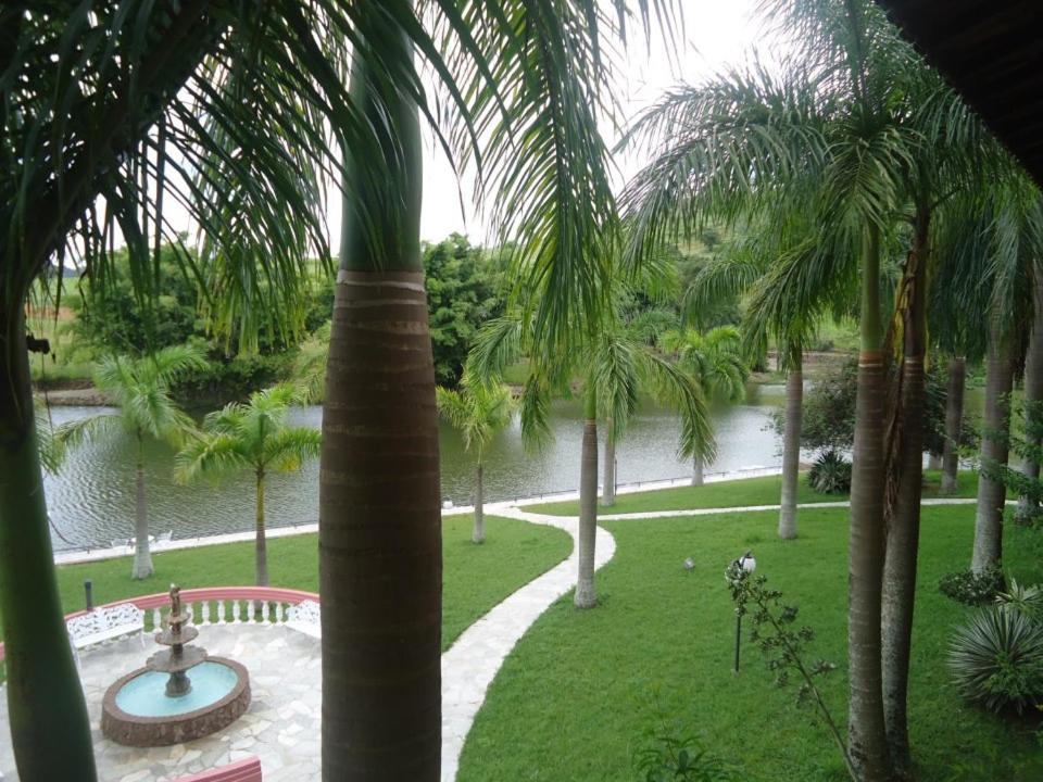 Hotel E Pousada Recanto Do Rio Pardo Сао Жозе ду Риу Парду Стая снимка